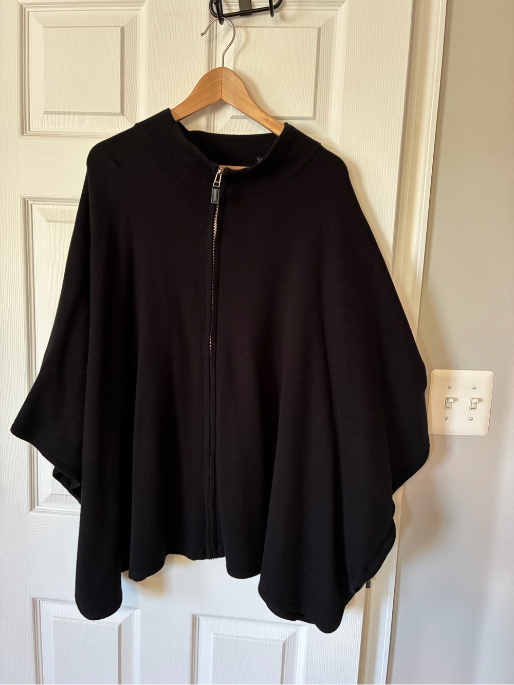 1X Plus Black Zip-Front Cape Jacket Y2K Flowing neutral